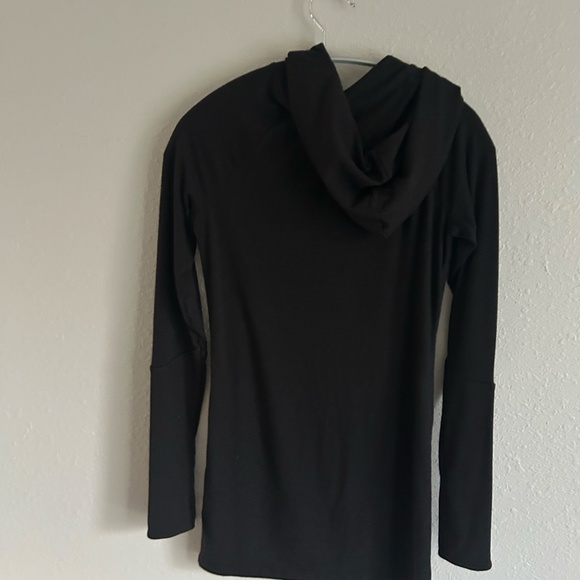 Athleta long sleeve hooded sweatshirt - Picture 2 of 4